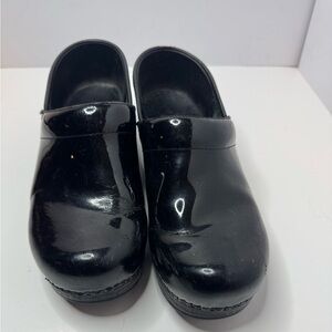 Dansko Professional Black Patent Leather Clogs Size EU38/7.5